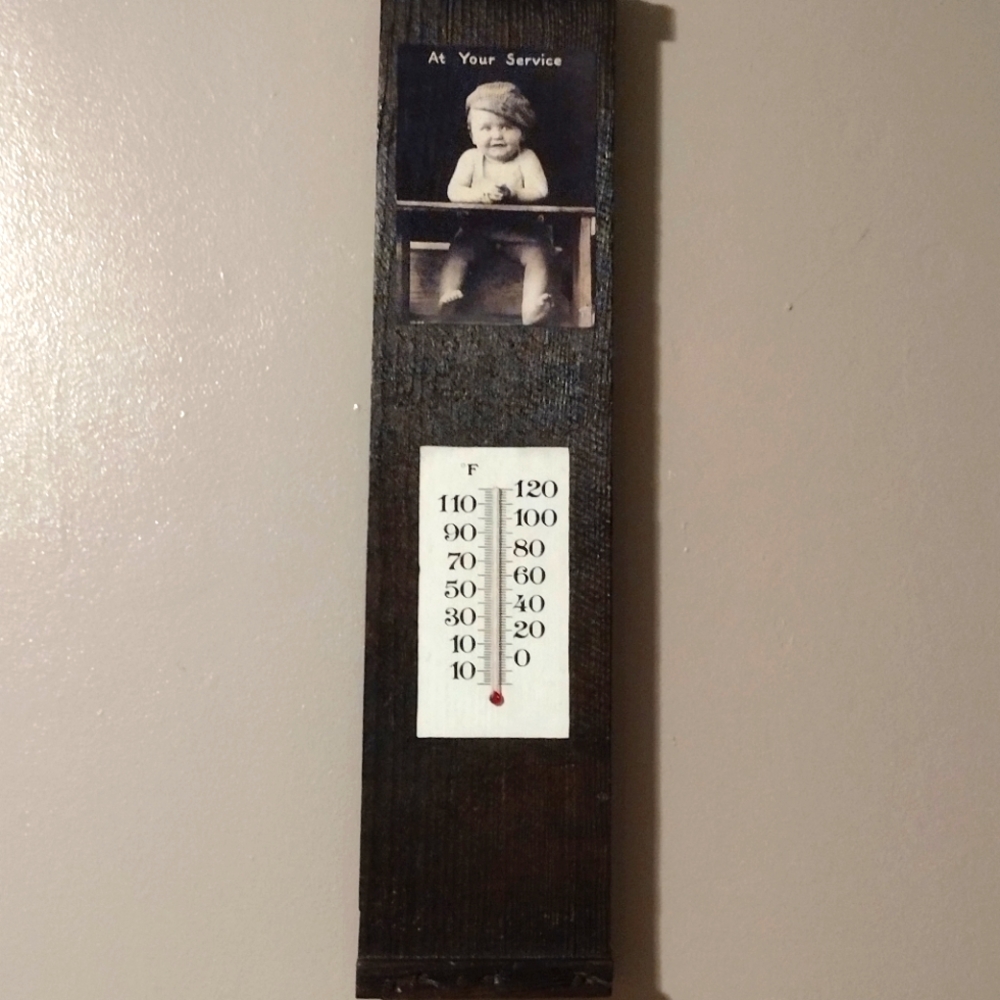 Adorable thermometer wall hanging